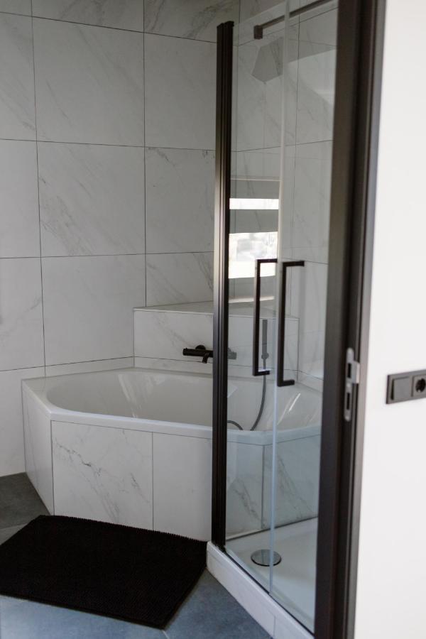 Sleeuwijk De La Rue Vakantiesuites מראה חיצוני תמונה